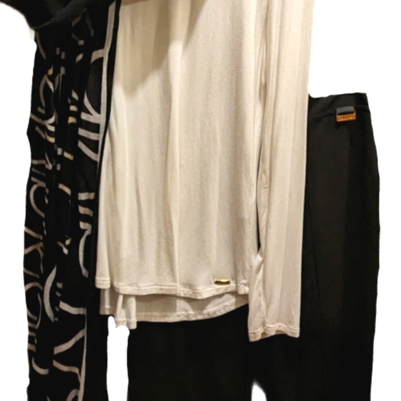 Calvin Klein Head to Toe Matching 3 Piece Set Medium - Picture 6 of 8